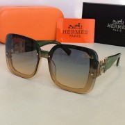 2022 New Fake Hermes Sunglasses RS23288
